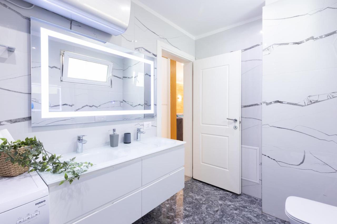 Exclusive 2 Bedrooms Apartment Tirana Exteriér fotografie